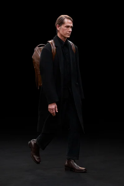 Look 35